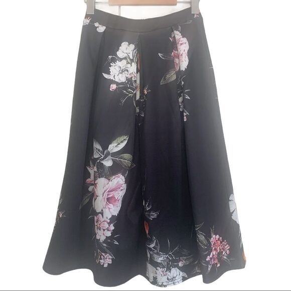 Boohoo NWT Black Floral Box Pleat Midi Skirt - Picture 5 of 7